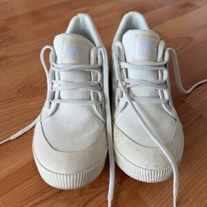 Sorel out and about white sneakers size 7.5